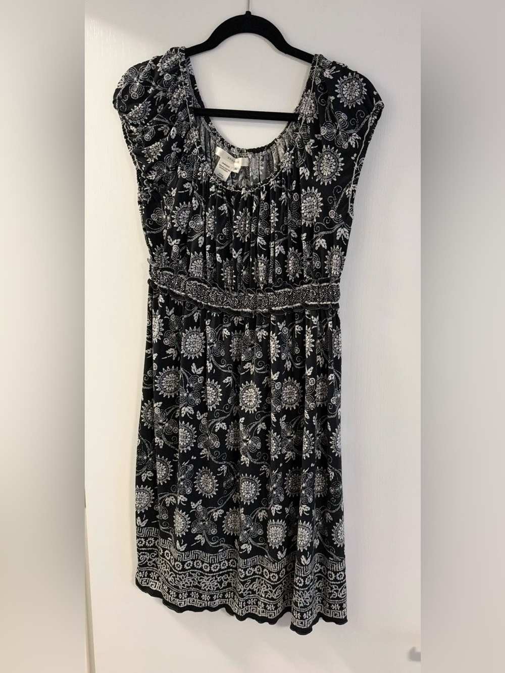 Studio M Black and White Floral Midi Dress